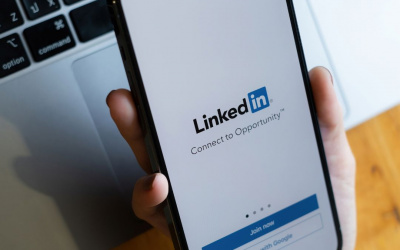 5 Organic Post Ideas to Use on LinkedIn